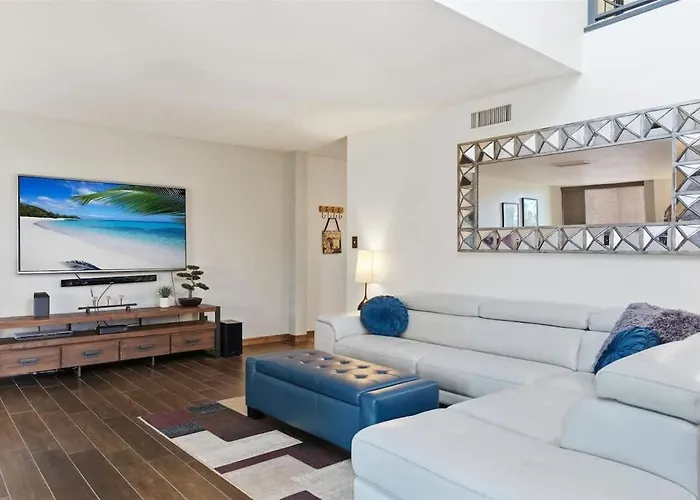 Holiday home Windchime - Multiple Patios - Mins To Old Town *
