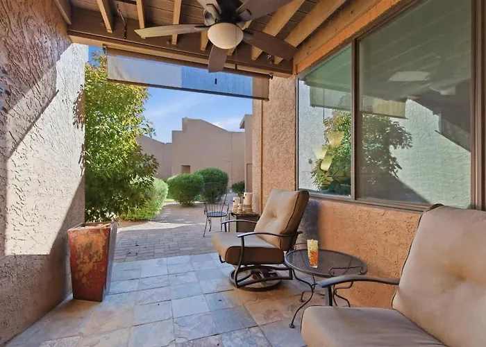 Windchime - Multiple Patios - Mins To Old Town Holiday home