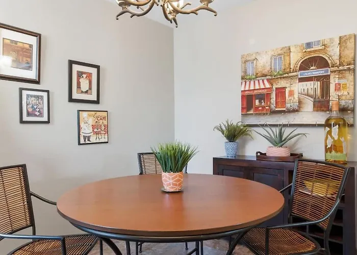 Windchime - Multiple Patios - Mins To Old Town Holiday home Scottsdale
