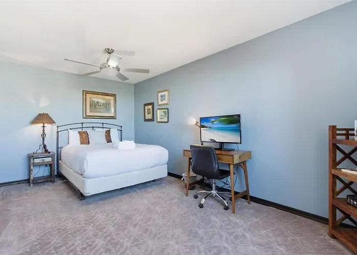 Windchime - Multiple Patios - Mins To Old Town Holiday home